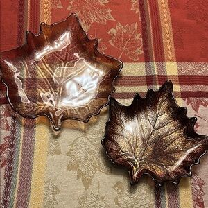 Vintage Autumn leaf dishes Perfect for Thanksgiving decor
